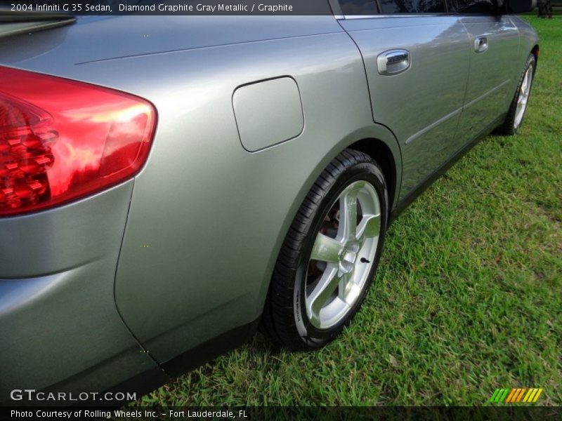 Diamond Graphite Gray Metallic / Graphite 2004 Infiniti G 35 Sedan