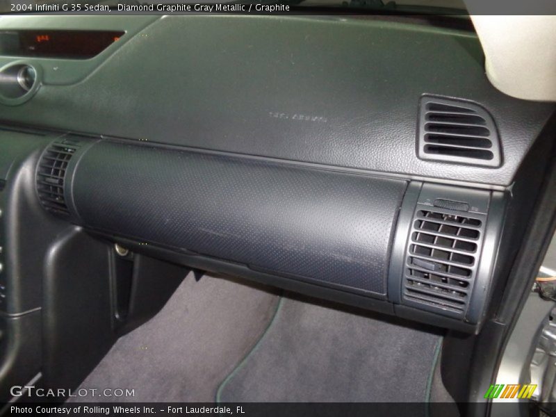 Diamond Graphite Gray Metallic / Graphite 2004 Infiniti G 35 Sedan