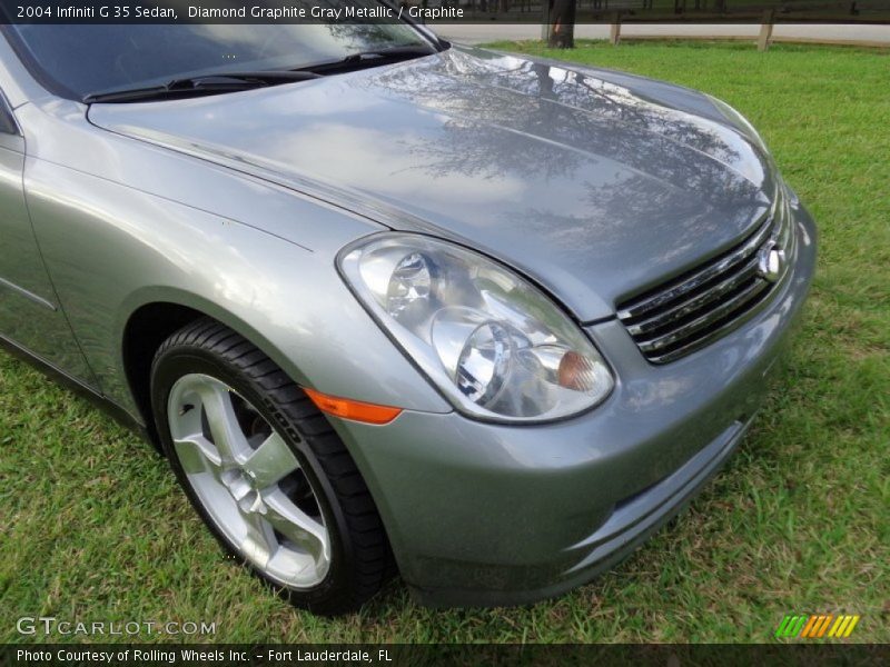 Diamond Graphite Gray Metallic / Graphite 2004 Infiniti G 35 Sedan