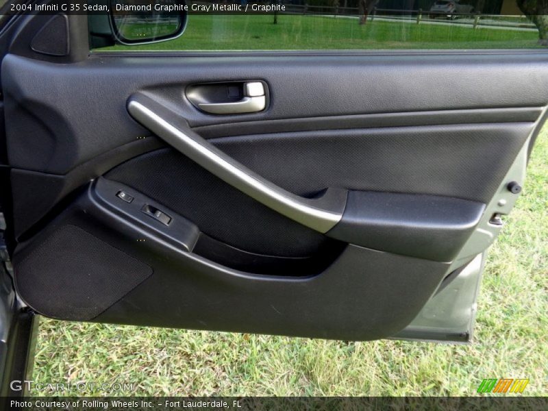 Diamond Graphite Gray Metallic / Graphite 2004 Infiniti G 35 Sedan