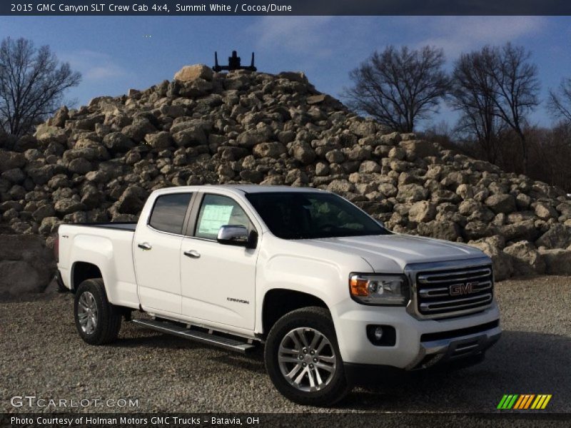 Front 3/4 View of 2015 Canyon SLT Crew Cab 4x4