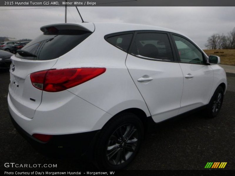 Winter White / Beige 2015 Hyundai Tucson GLS AWD