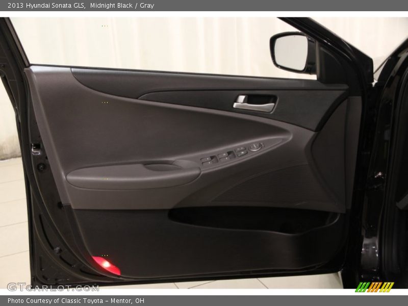 Midnight Black / Gray 2013 Hyundai Sonata GLS