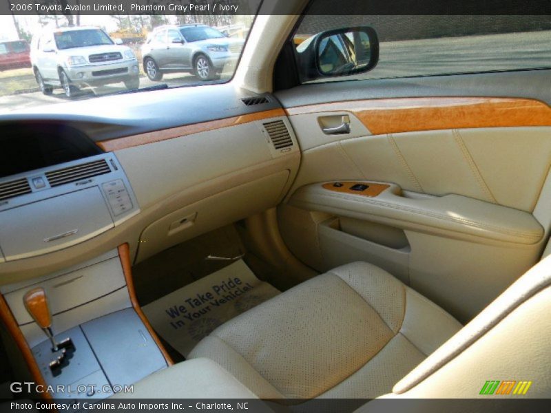 Phantom Gray Pearl / Ivory 2006 Toyota Avalon Limited