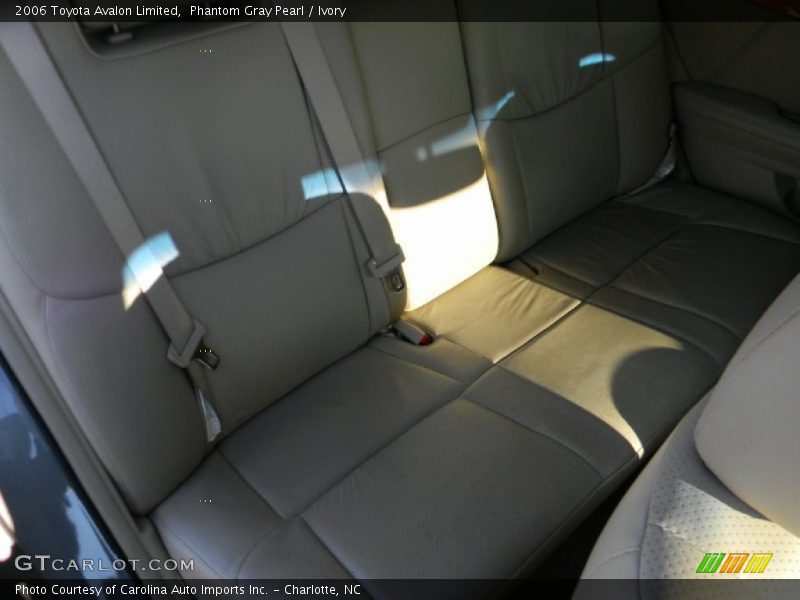 Phantom Gray Pearl / Ivory 2006 Toyota Avalon Limited