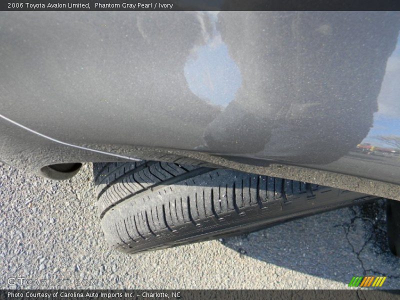 Phantom Gray Pearl / Ivory 2006 Toyota Avalon Limited