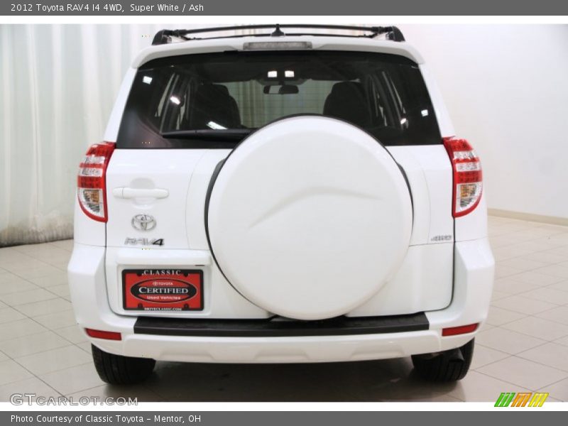 Super White / Ash 2012 Toyota RAV4 I4 4WD