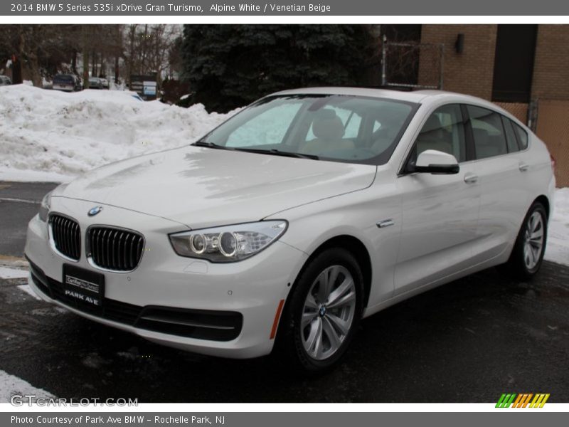 Alpine White / Venetian Beige 2014 BMW 5 Series 535i xDrive Gran Turismo