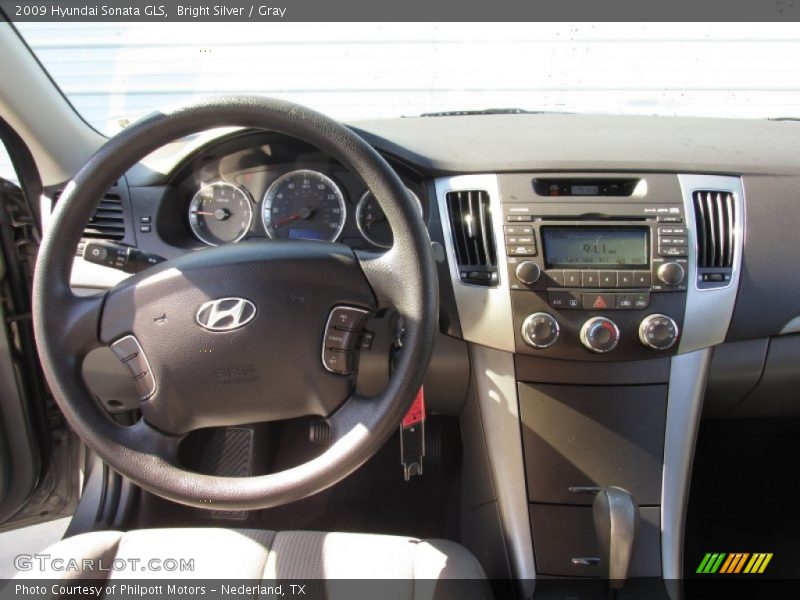 Bright Silver / Gray 2009 Hyundai Sonata GLS