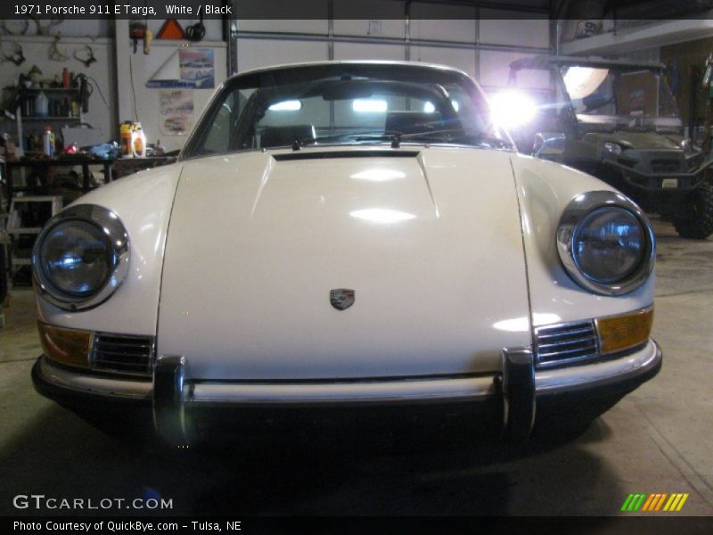 White / Black 1971 Porsche 911 E Targa