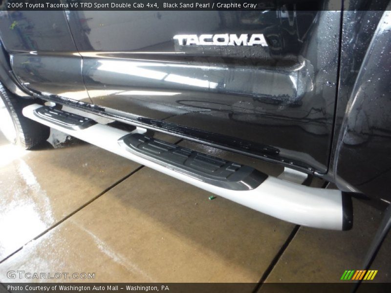 Black Sand Pearl / Graphite Gray 2006 Toyota Tacoma V6 TRD Sport Double Cab 4x4