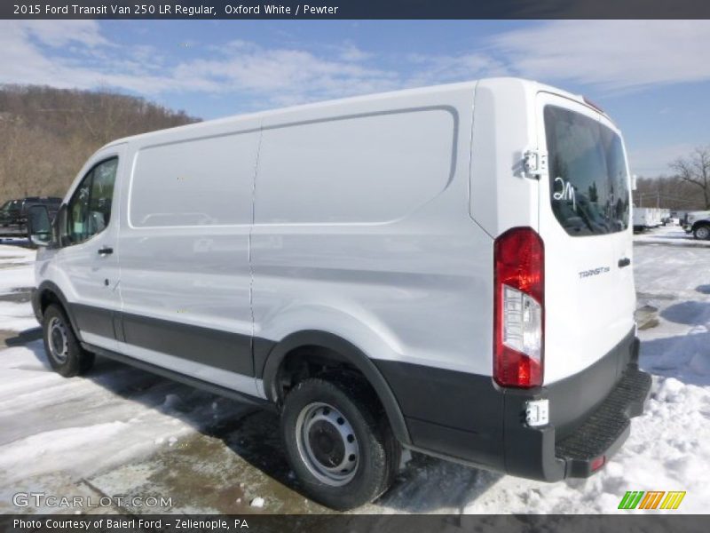  2015 Transit Van 250 LR Regular Oxford White