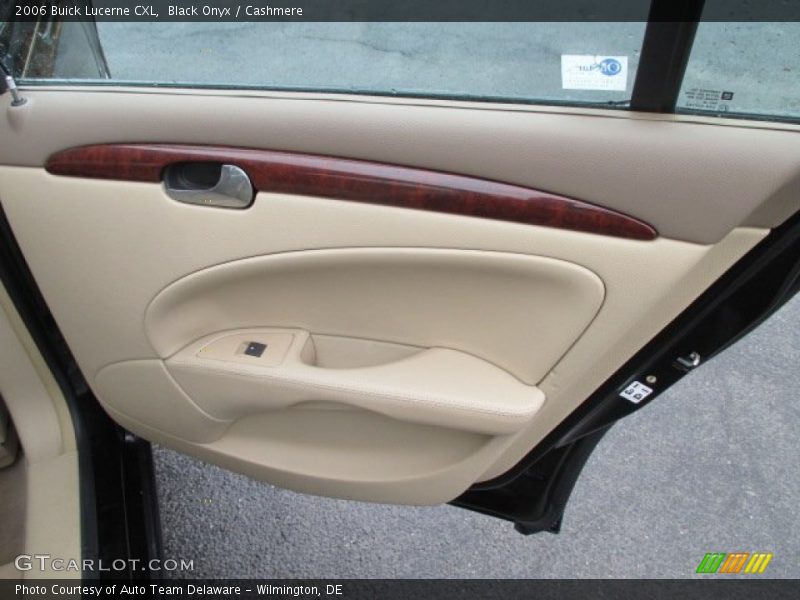 Black Onyx / Cashmere 2006 Buick Lucerne CXL