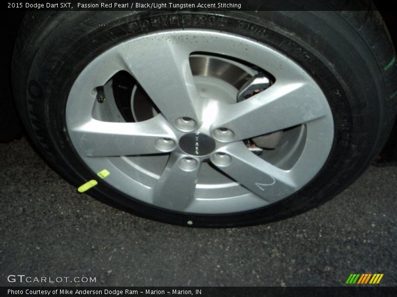 Passion Red Pearl / Black/Light Tungsten Accent Stitching 2015 Dodge Dart SXT