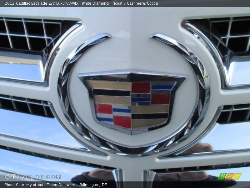 White Diamond Tricoat / Cashmere/Cocoa 2012 Cadillac Escalade ESV Luxury AWD
