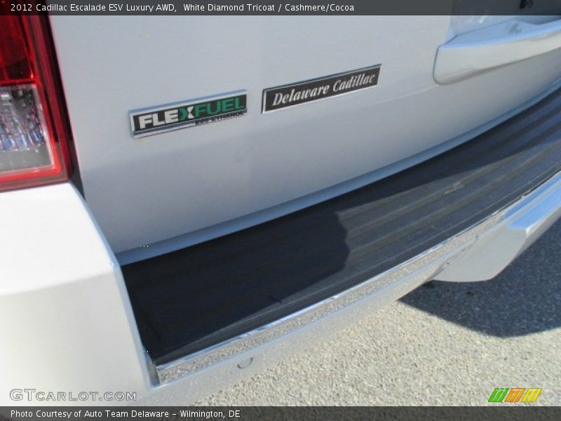 White Diamond Tricoat / Cashmere/Cocoa 2012 Cadillac Escalade ESV Luxury AWD