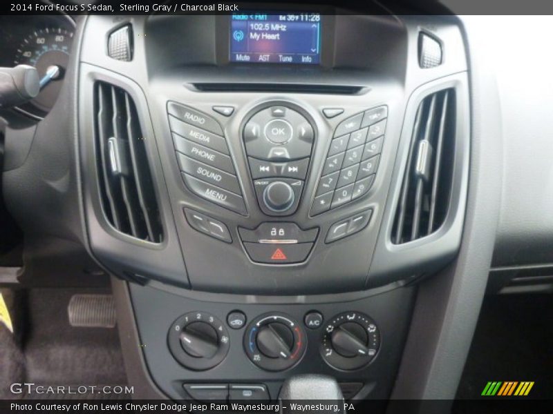 Sterling Gray / Charcoal Black 2014 Ford Focus S Sedan