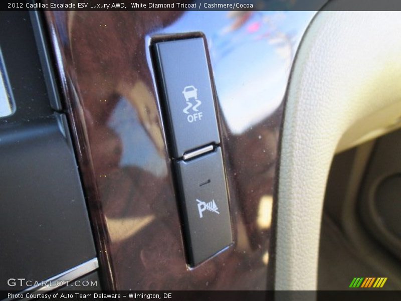 White Diamond Tricoat / Cashmere/Cocoa 2012 Cadillac Escalade ESV Luxury AWD