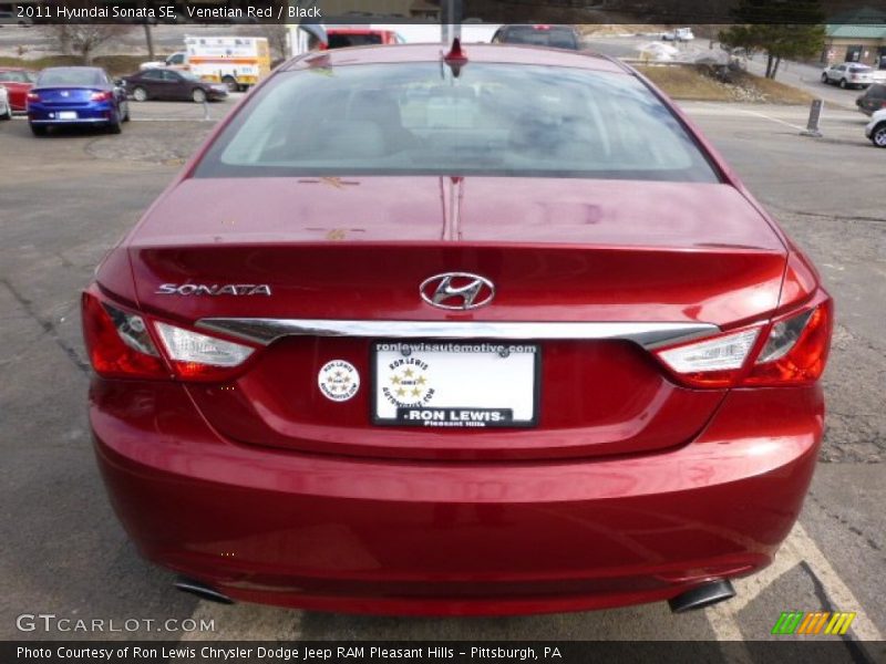 Venetian Red / Black 2011 Hyundai Sonata SE