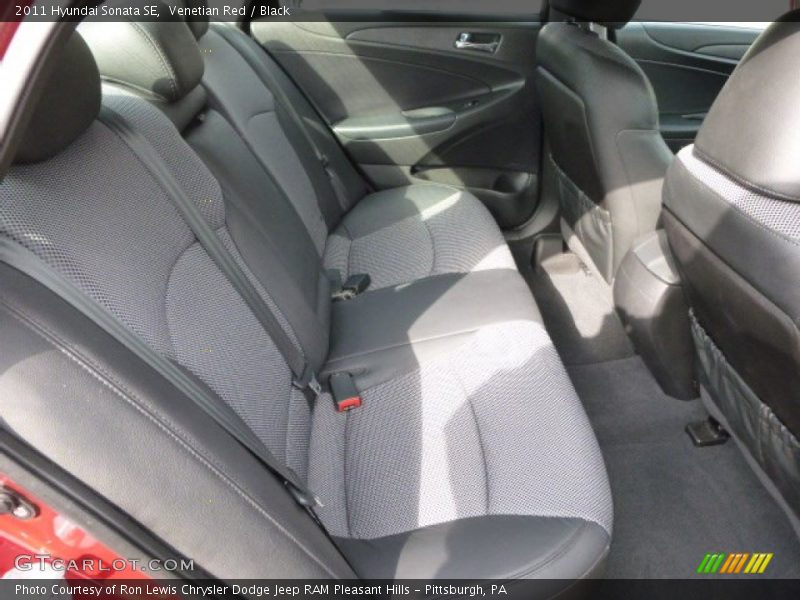 Venetian Red / Black 2011 Hyundai Sonata SE