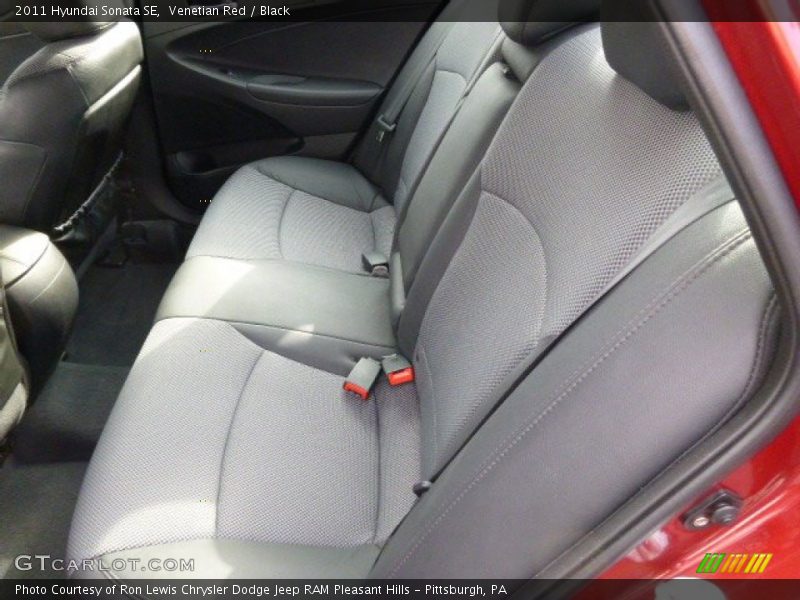 Venetian Red / Black 2011 Hyundai Sonata SE