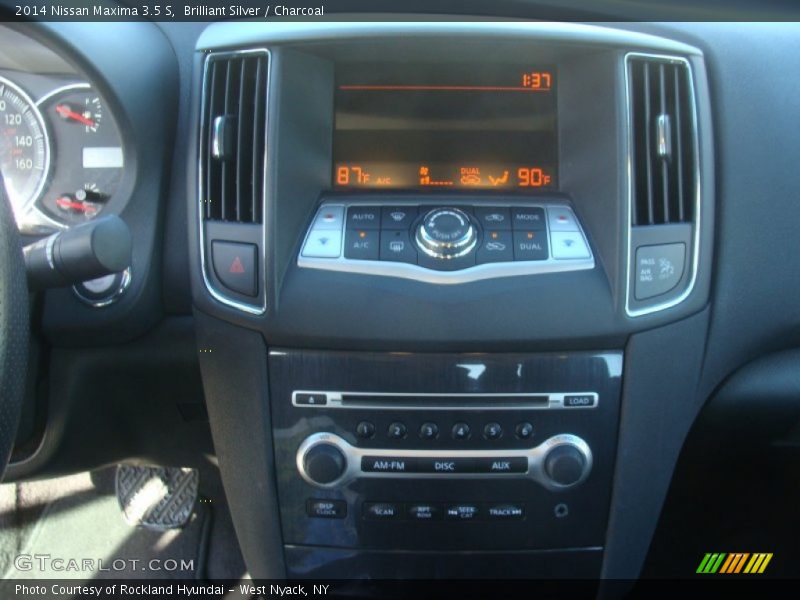 Brilliant Silver / Charcoal 2014 Nissan Maxima 3.5 S