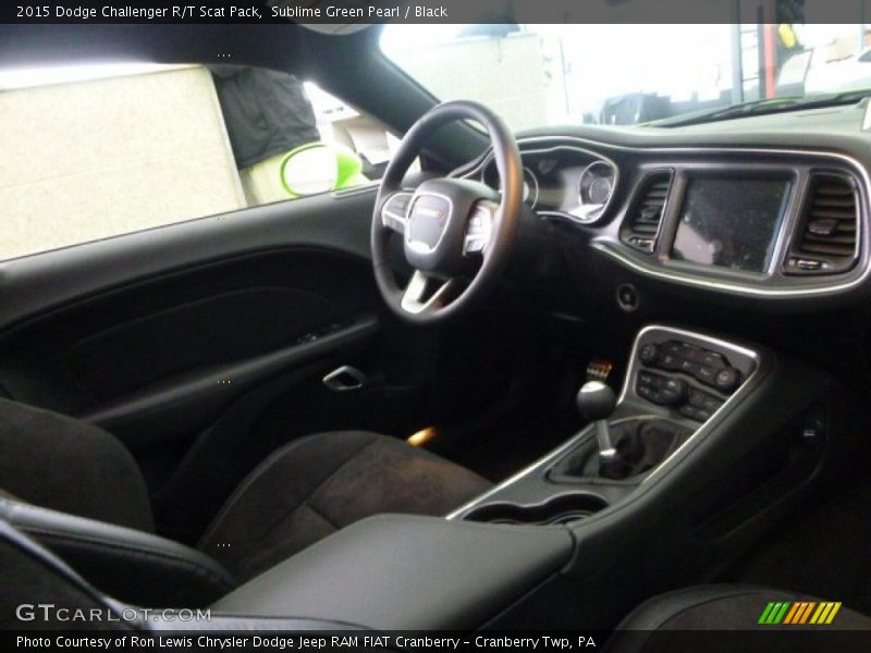 Sublime Green Pearl / Black 2015 Dodge Challenger R/T Scat Pack