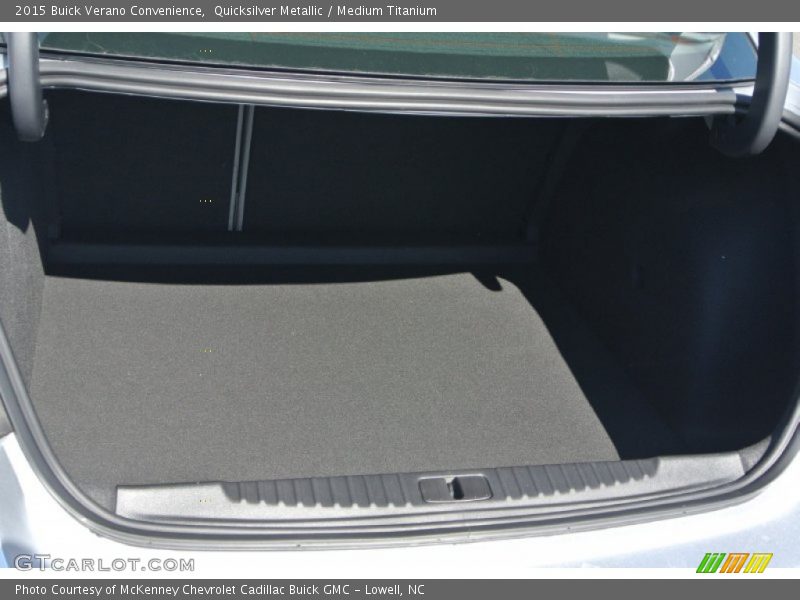 Quicksilver Metallic / Medium Titanium 2015 Buick Verano Convenience
