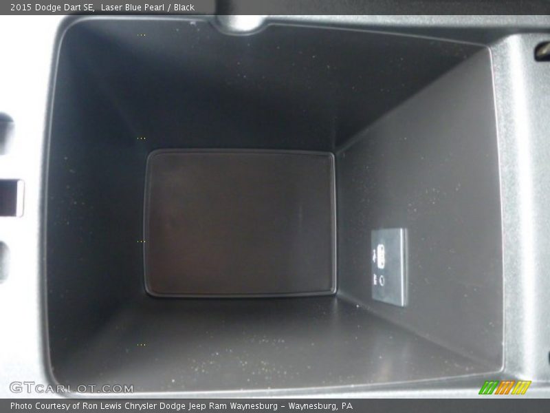 Laser Blue Pearl / Black 2015 Dodge Dart SE