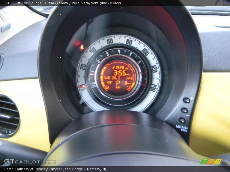 Giallo (Yellow) / Pelle Nera/Nera (Black/Black) 2012 Fiat 500 Lounge