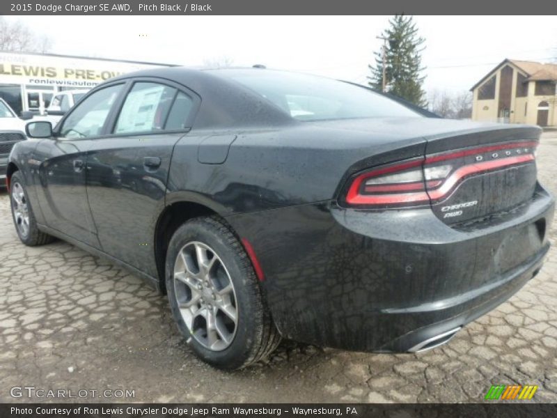 Pitch Black / Black 2015 Dodge Charger SE AWD