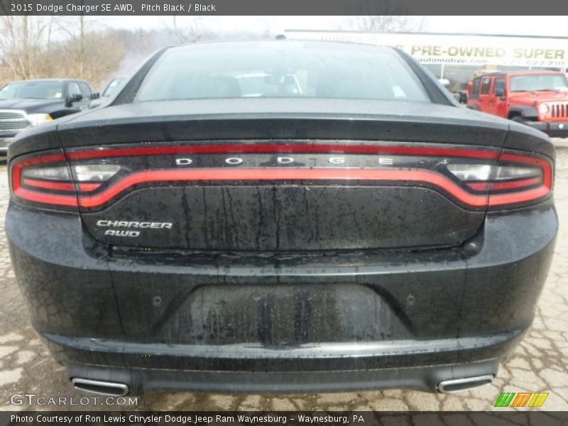 Pitch Black / Black 2015 Dodge Charger SE AWD
