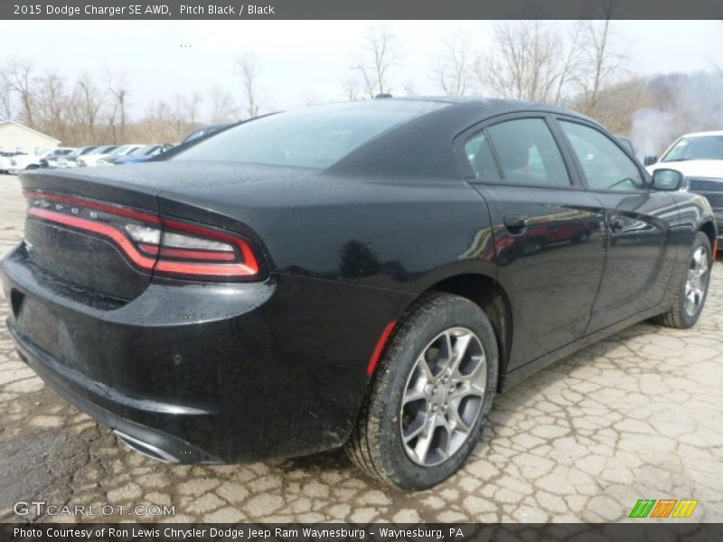Pitch Black / Black 2015 Dodge Charger SE AWD