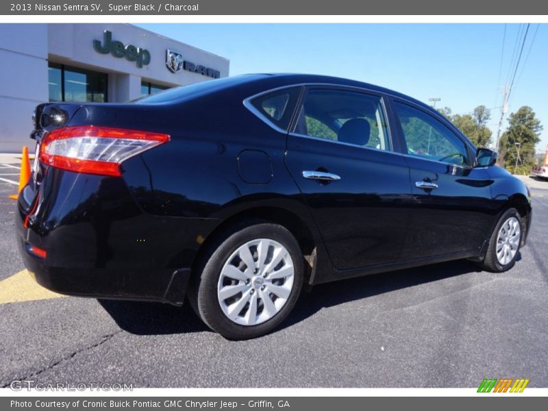 Super Black / Charcoal 2013 Nissan Sentra SV