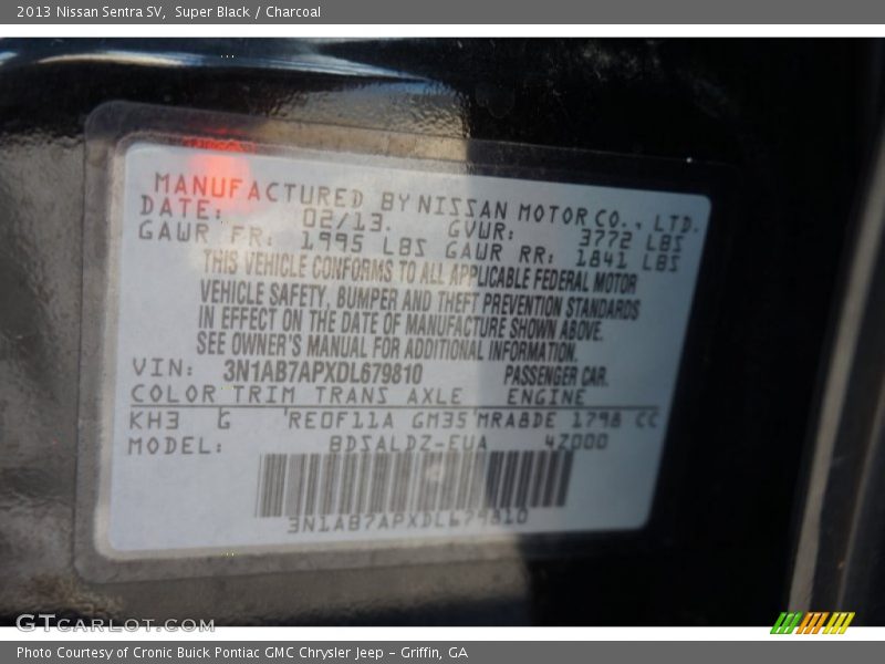 Super Black / Charcoal 2013 Nissan Sentra SV