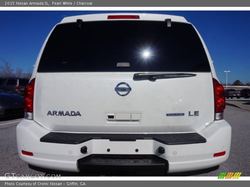 Pearl White / Charcoal 2015 Nissan Armada SL