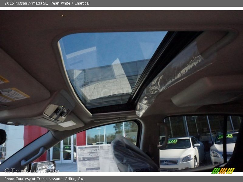 Pearl White / Charcoal 2015 Nissan Armada SL