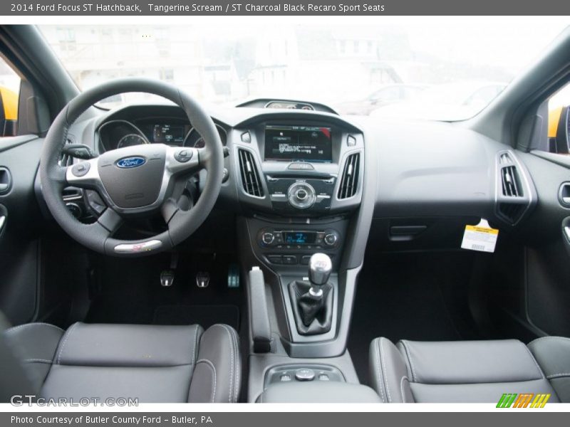 Dashboard of 2014 Focus ST Hatchback