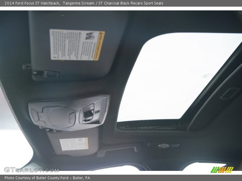 Tangerine Scream / ST Charcoal Black Recaro Sport Seats 2014 Ford Focus ST Hatchback