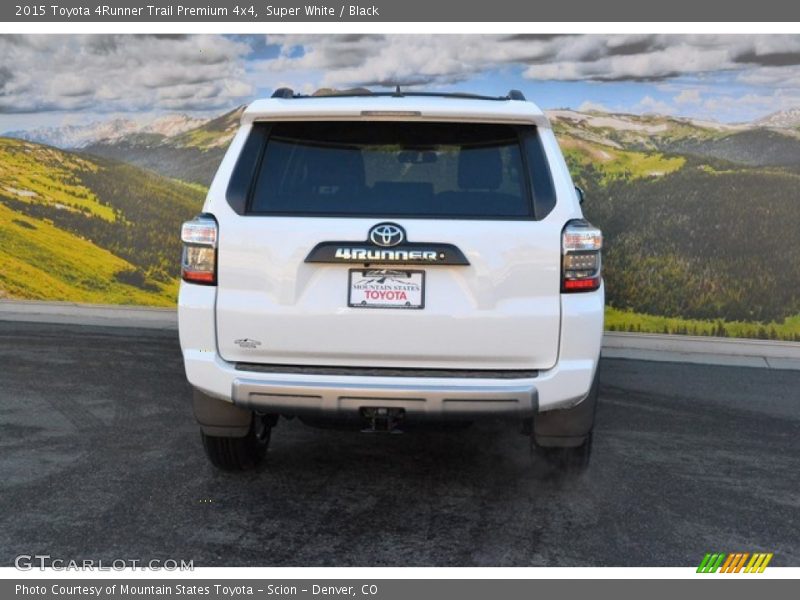 Super White / Black 2015 Toyota 4Runner Trail Premium 4x4