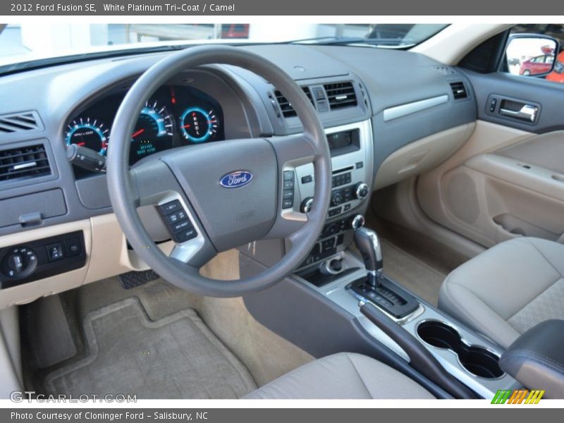 White Platinum Tri-Coat / Camel 2012 Ford Fusion SE