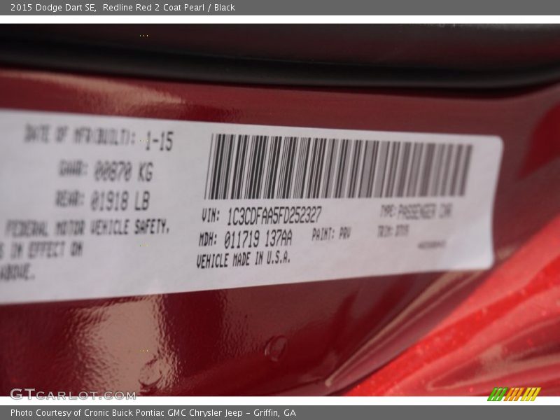 Redline Red 2 Coat Pearl / Black 2015 Dodge Dart SE
