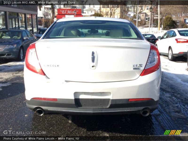 White Platinum / Light Dune 2013 Lincoln MKS AWD