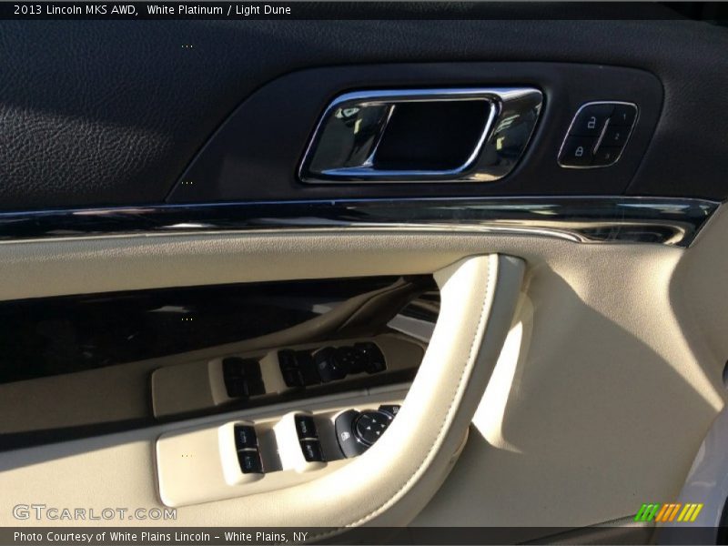 White Platinum / Light Dune 2013 Lincoln MKS AWD