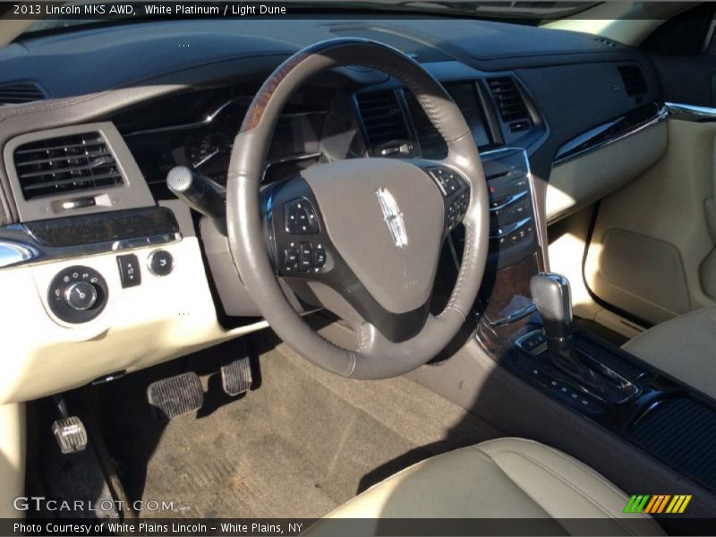 White Platinum / Light Dune 2013 Lincoln MKS AWD