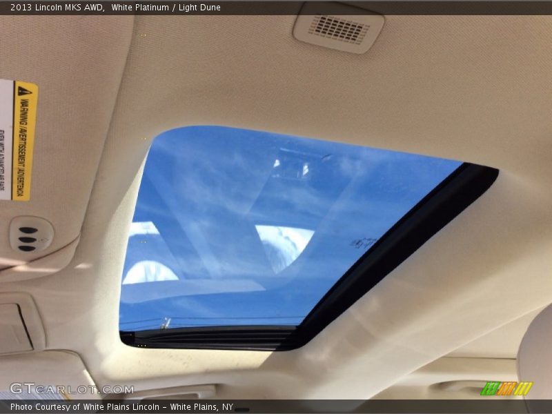 White Platinum / Light Dune 2013 Lincoln MKS AWD