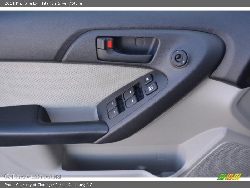 Titanium Silver / Stone 2011 Kia Forte EX