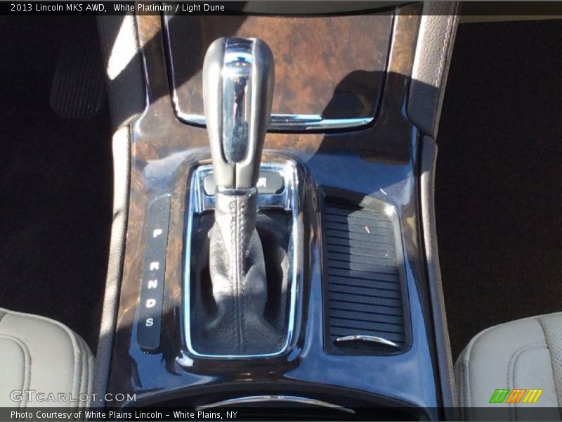 White Platinum / Light Dune 2013 Lincoln MKS AWD