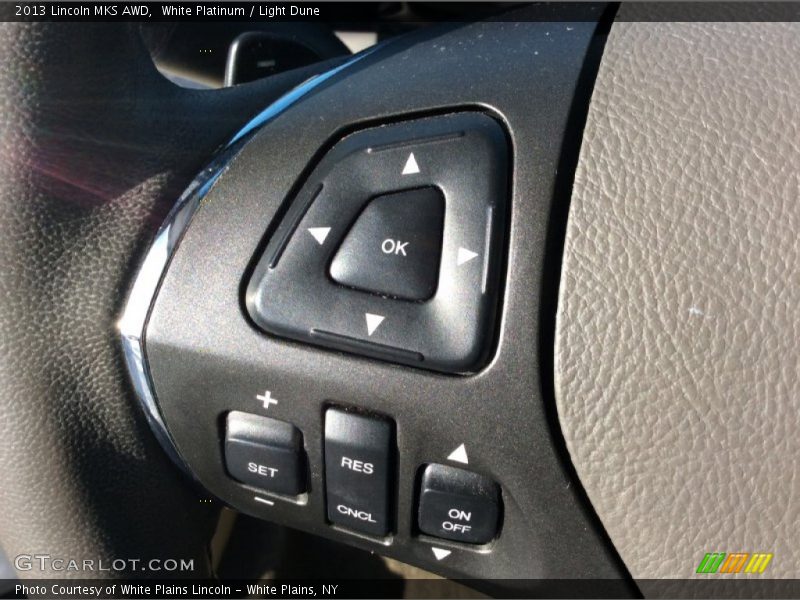White Platinum / Light Dune 2013 Lincoln MKS AWD