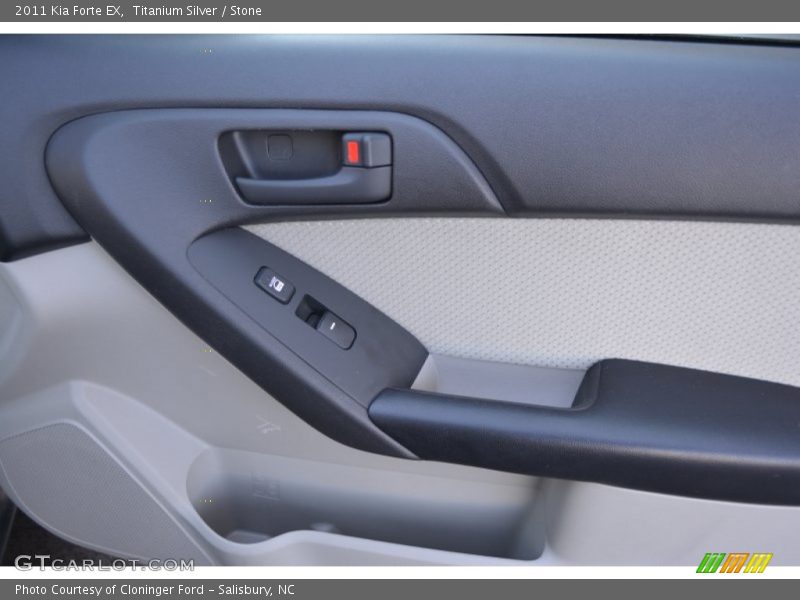 Titanium Silver / Stone 2011 Kia Forte EX